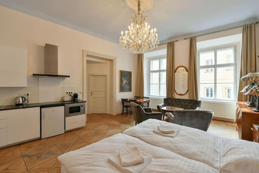4 Sigle Beds Or 2 Double Beds Luxury Appartement
